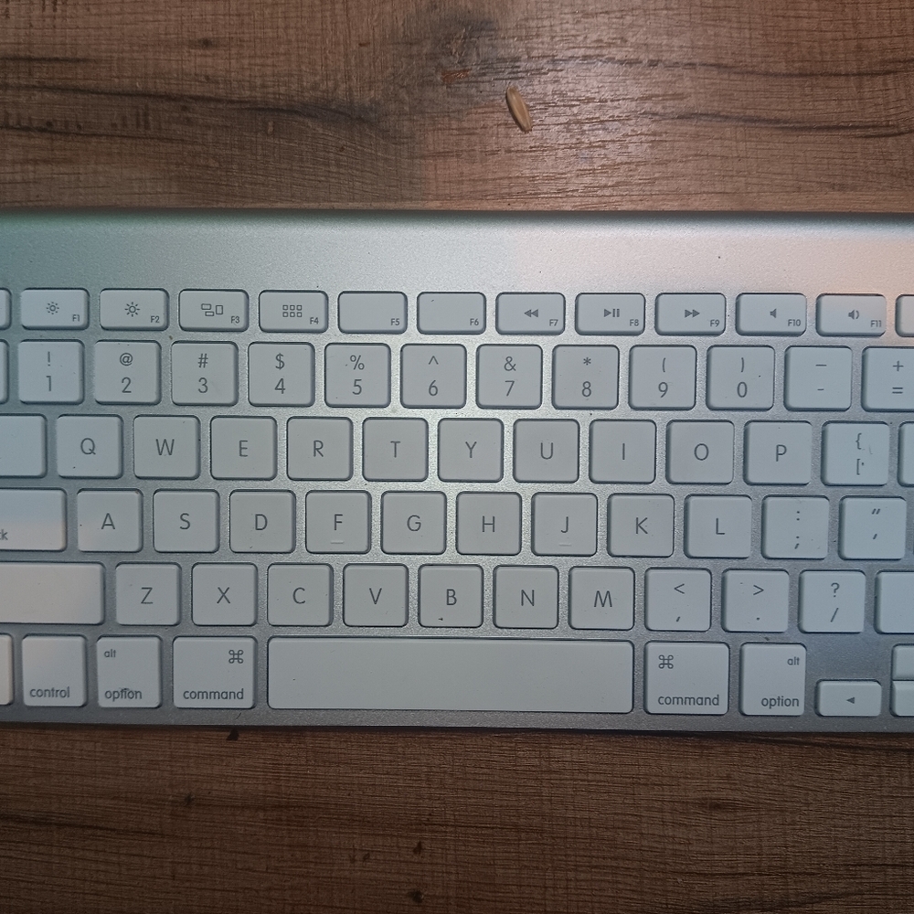 Apple Wireless Keyboard